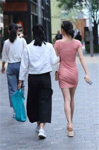 一萌奶团我要吃糖