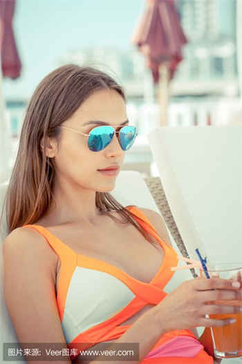 美女的肌肌