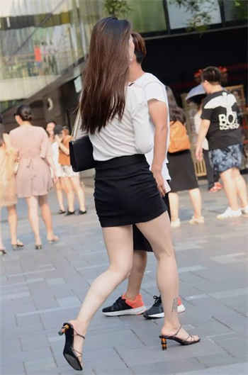 酒吧的女dj容易上吗