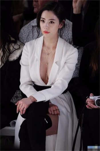 妖女隐藏直播间