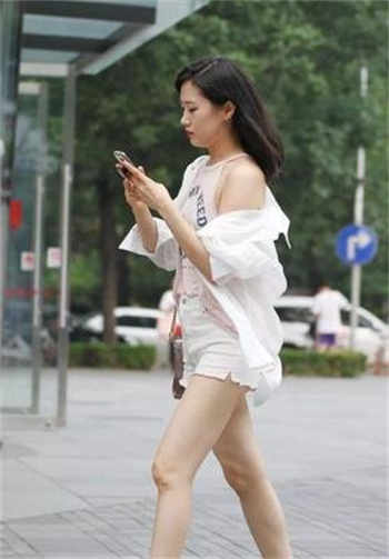 用qq小号跟母亲聊天