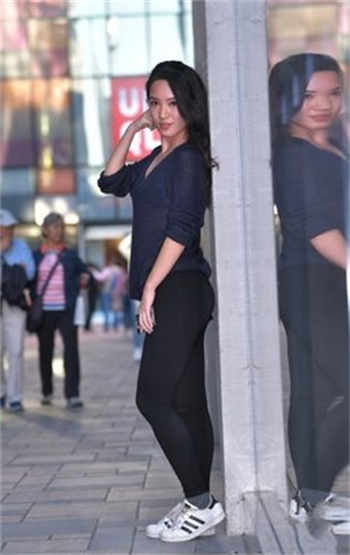 东方明珠售楼女云盘