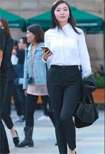 女社长背叛丈夫
