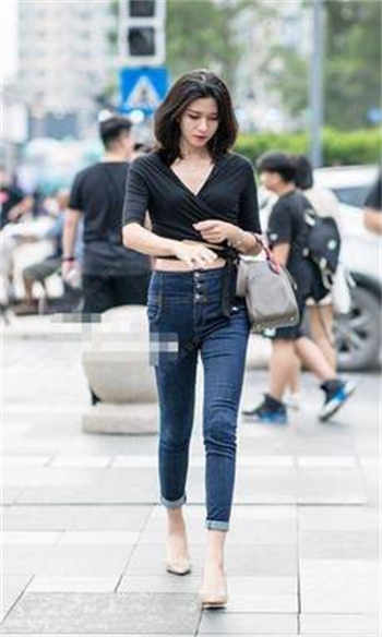sw215第一个女主