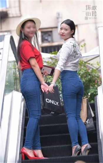 总裁在她接电话时要她