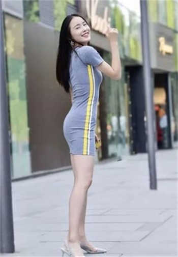 王府后院每天都在争宠爱电